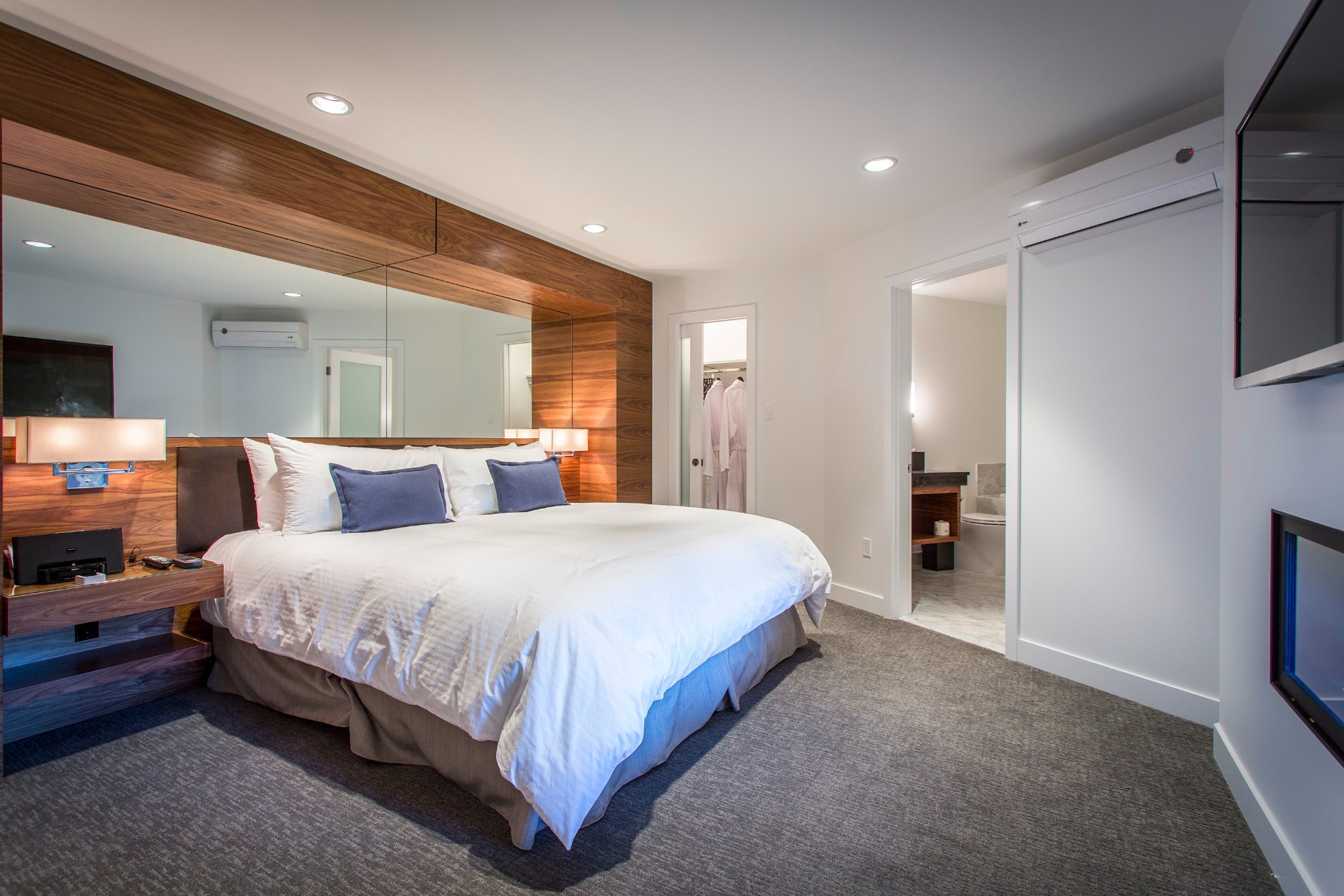 QUALICUM BEACH INN $155 ($̶1̶7̶8̶) - Prices & Motel Reviews - British Columbia