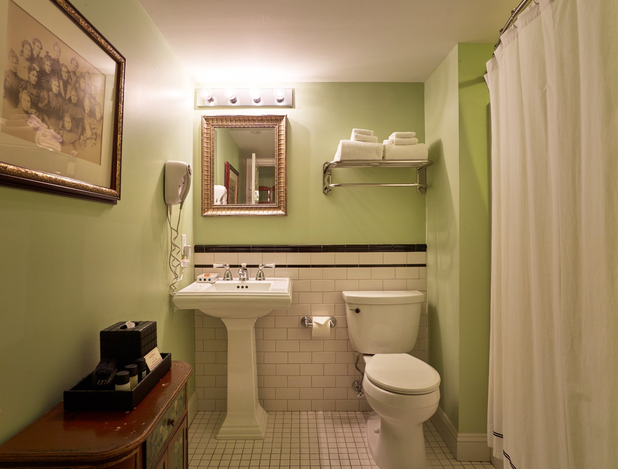 Hotel photo 48 of Kendall Hotel.