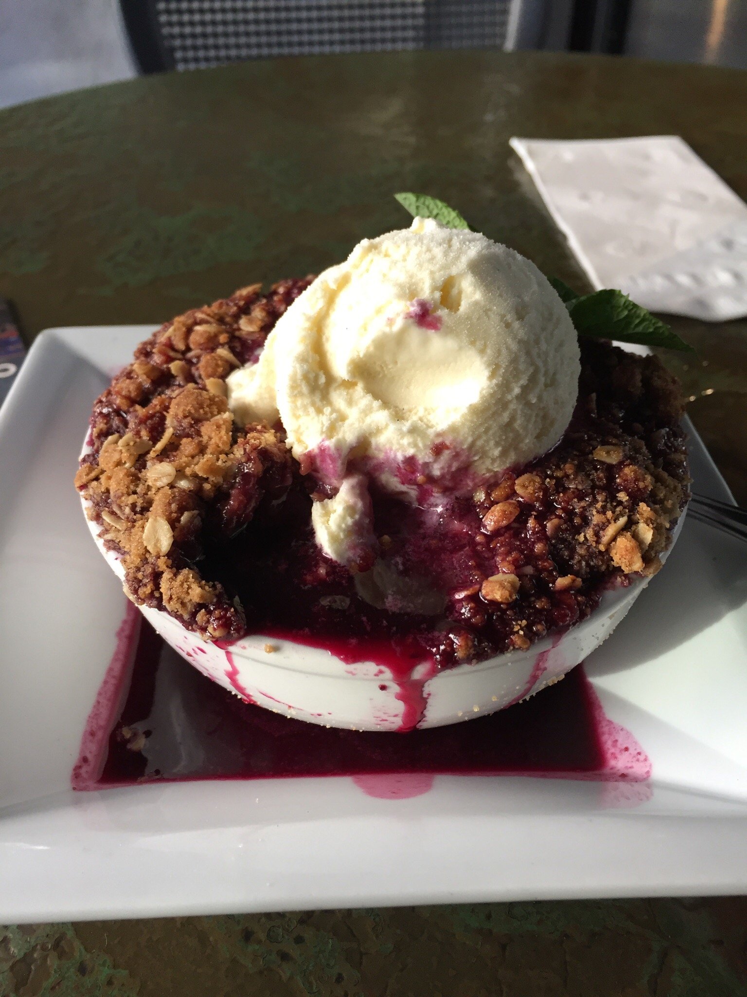 Craig Street Brew Pub Duncan 2023 Alles Wat U Moet Weten VOORDAT Je   Blueberry Crisp Yummy 