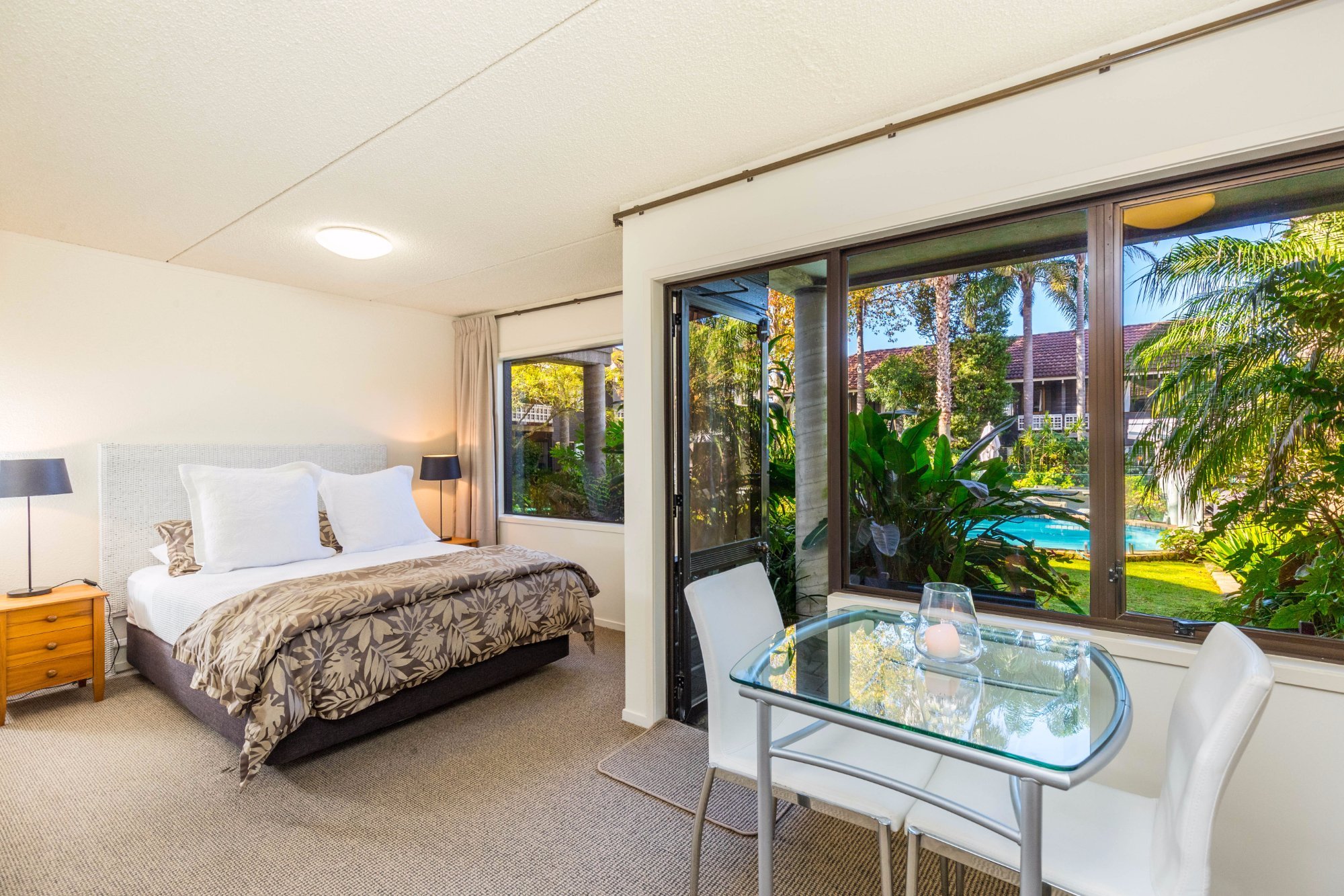 The Emerald - Takapuna Beach by null