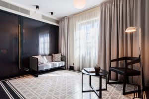 Room & Suite