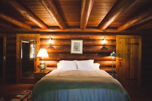 Room & Suite