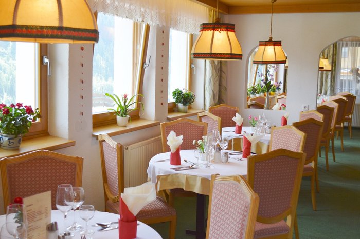 HOTEL SILVRETTA - Prices & Guest house Reviews (Kappl, Austria)