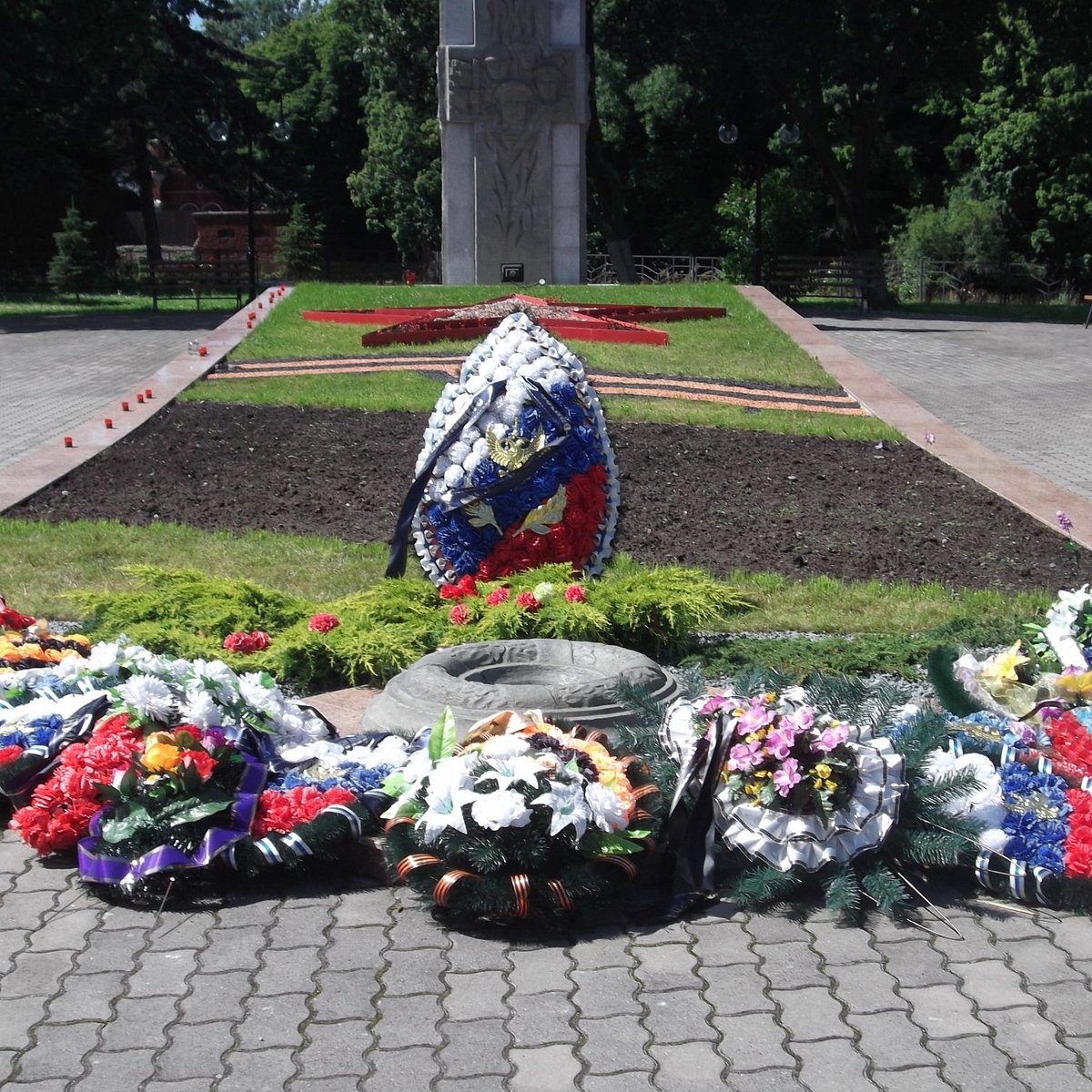 Мемориальный Комплекс на Братской Могиле Советских Воинов, Балтийск: лучшие  советы перед посещением - Tripadvisor