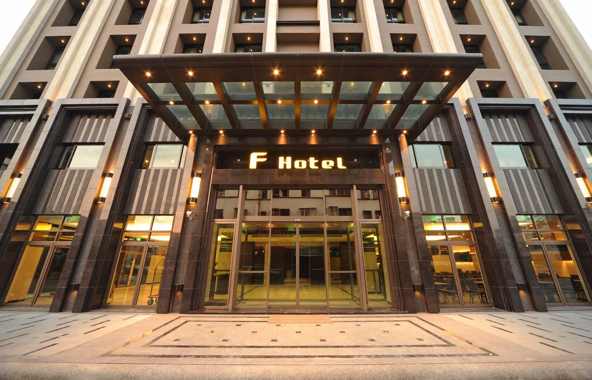 F HOTEL image