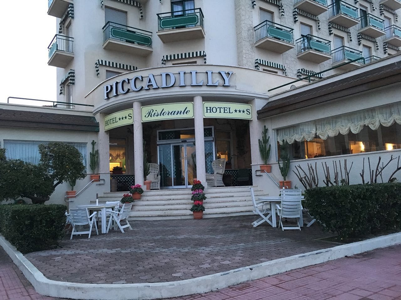 Hotel Piccadilly Updated 2023 Prices Lido Di Camaiore Italy Tuscany