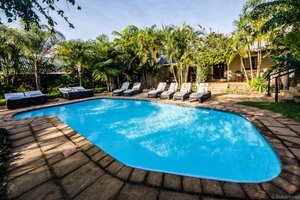 Pool & Beach