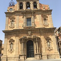iglesia antigua en el centro historico de niscemi
