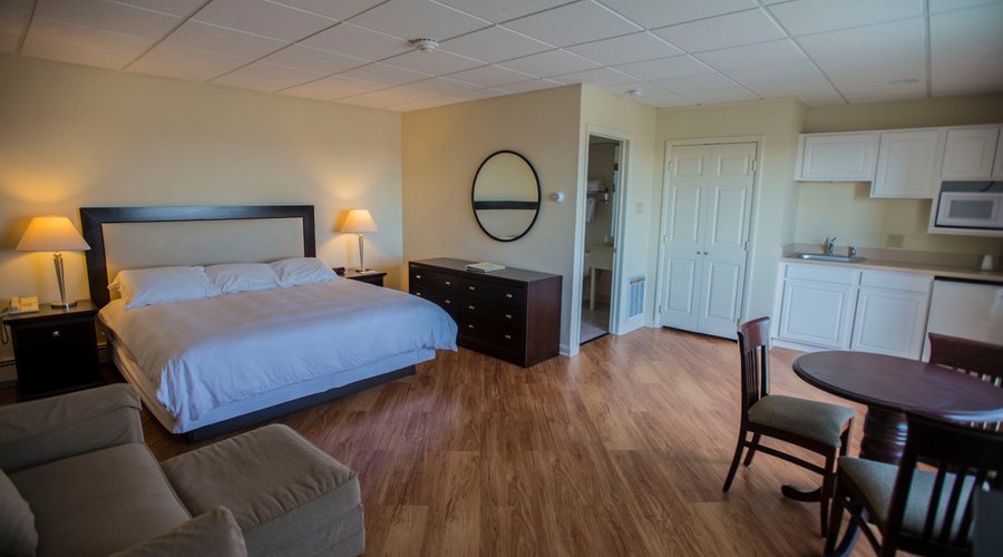 Poolside Ocean view Room 209