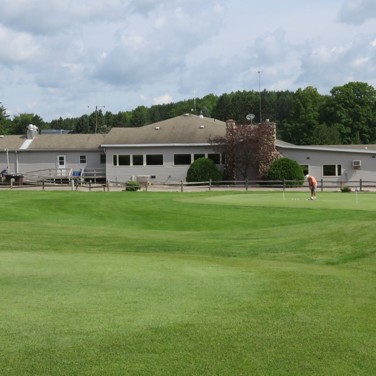 MCCAUSLIN BROOK GOLF COURSE (Lakewood) Ce qu'il faut savoir