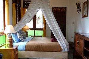 Room & Suite