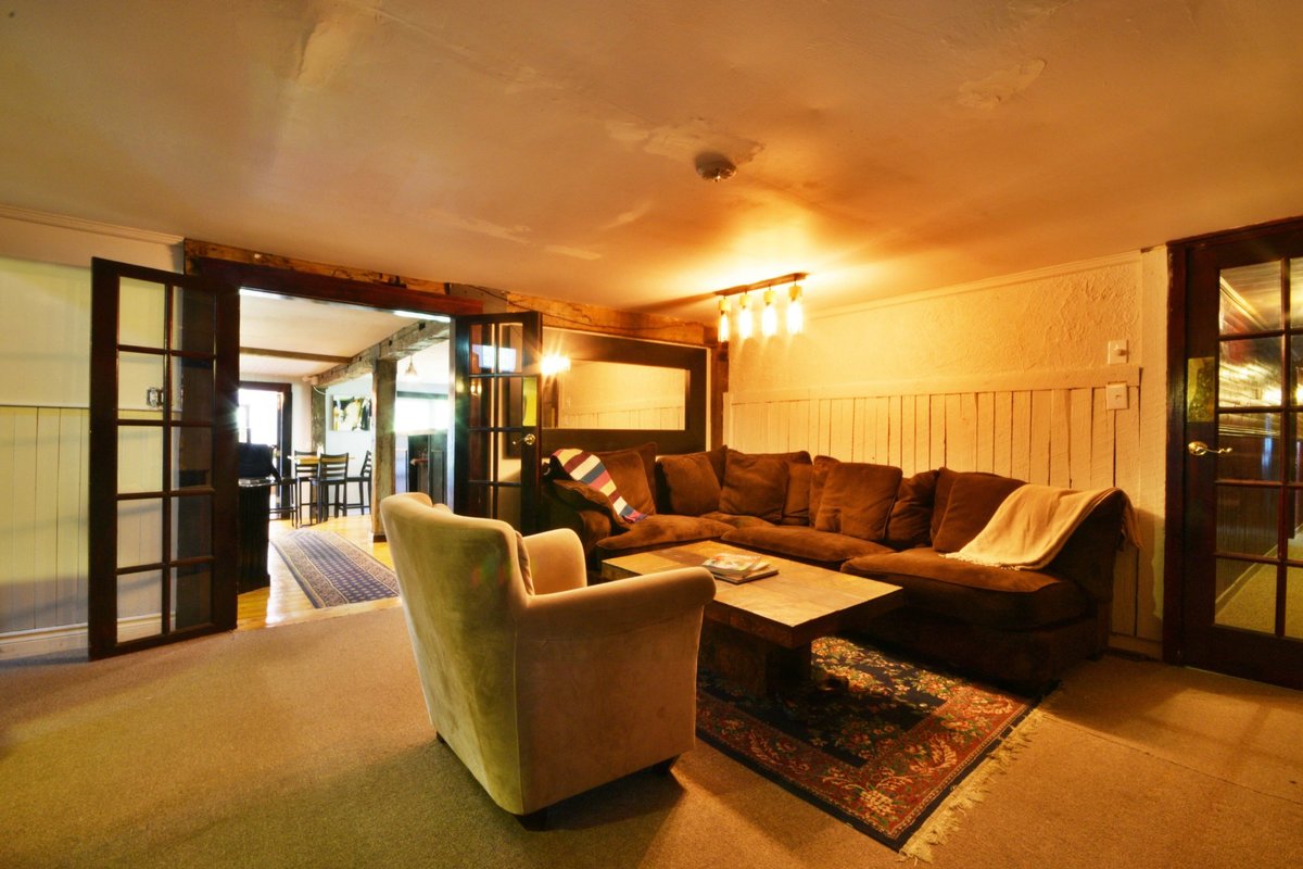 THE 10 BEST Sutton Hotel Deals (Jun 2022) - Tripadvisor
