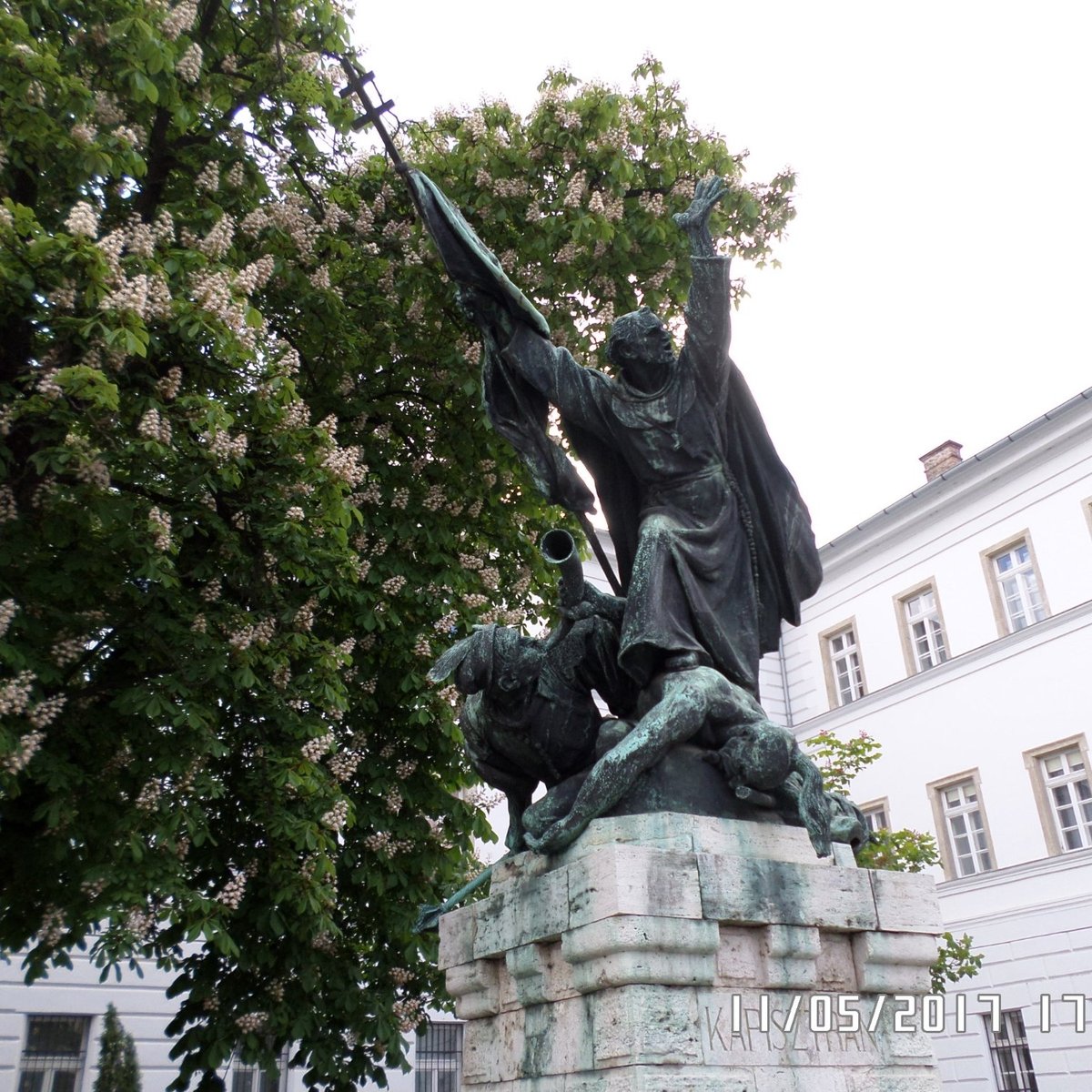 Statue De Saint Jean De Capistrano Budapest Ce Qu Il Faut Savoir