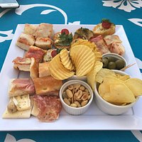 spuntino con aperitivo