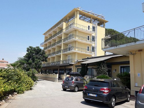 HOTEL CLUB SABBIADORO - Prices & Reviews (Battipaglia, Italy)