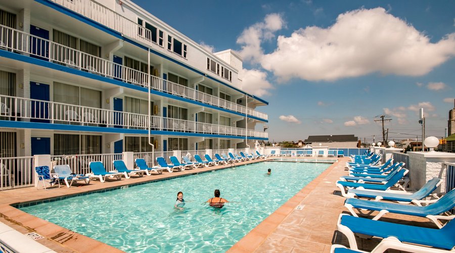 Second Floor Deck Pool
