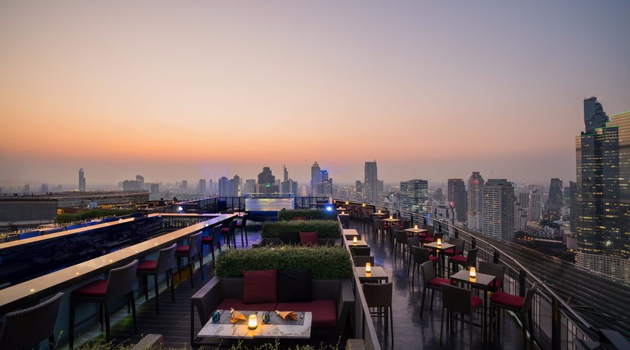 ZOOM SKy Bar & Restaurant 