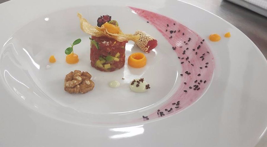 Tuna fish tartar with avocado