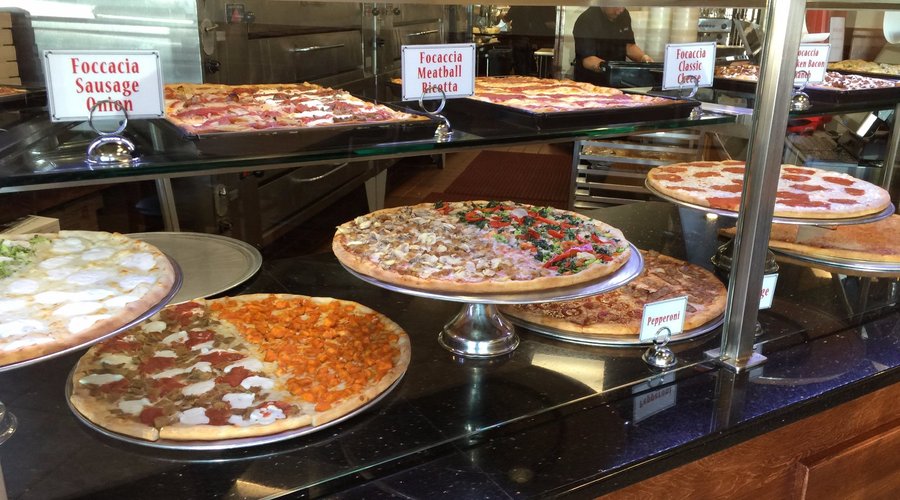 Previti Pizza and Papazzio Dining - West