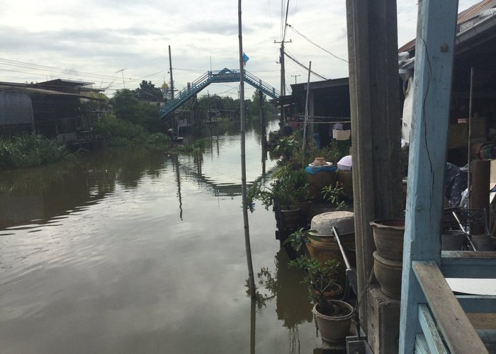 Khlong Prawetburirom (home to Klongsuan Market)