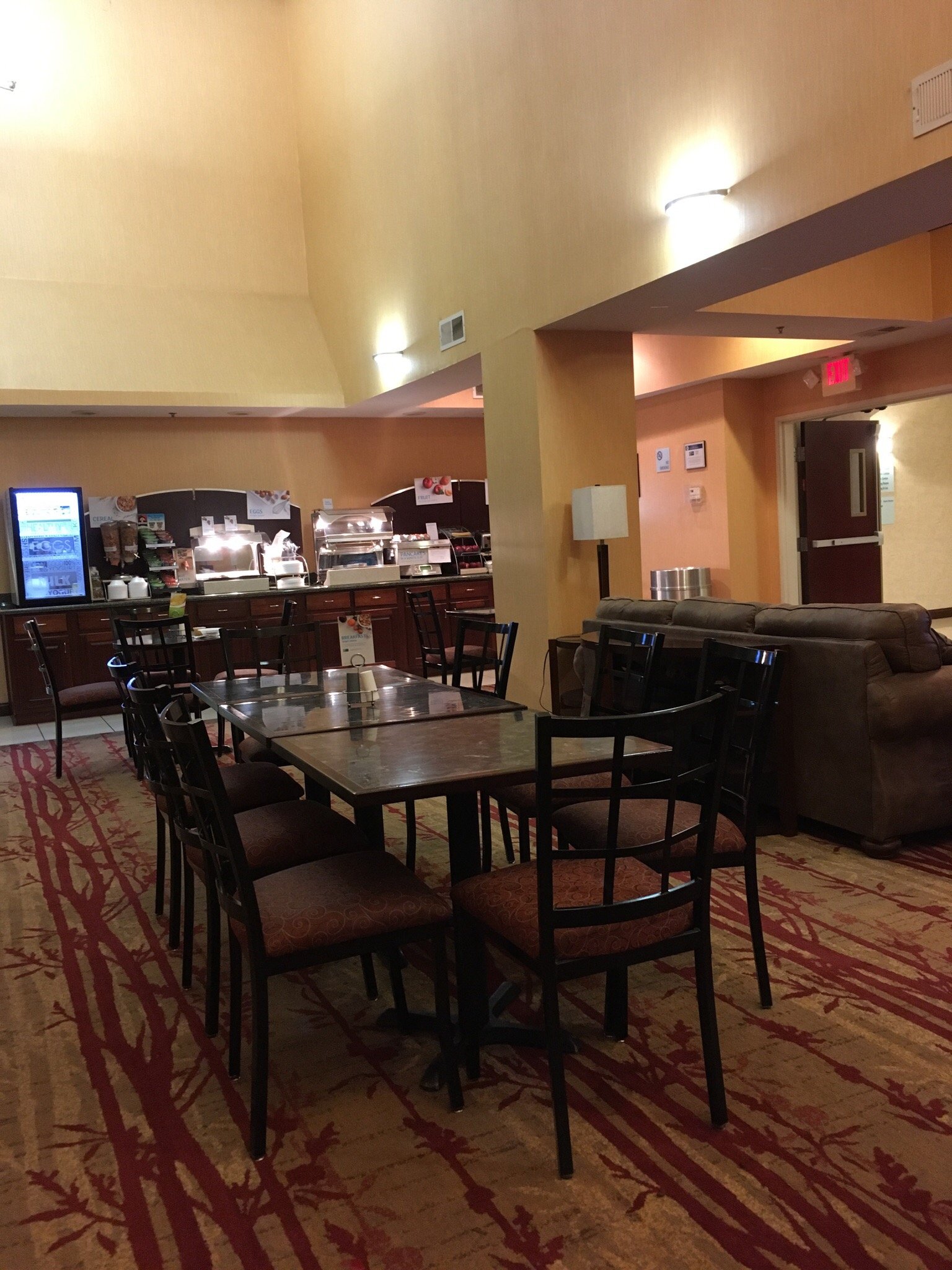 Hotel photo 33 of Holiday Inn Express & Suites Hazard, an IHG hotel.