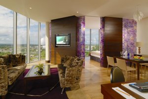 Room & Suite