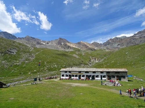 The Best Hiking Trails in Chardonney, Valle di Aosta (Italy)