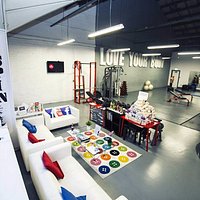 Reception before the recent re-org. Has even more fitness equipment in it now.
