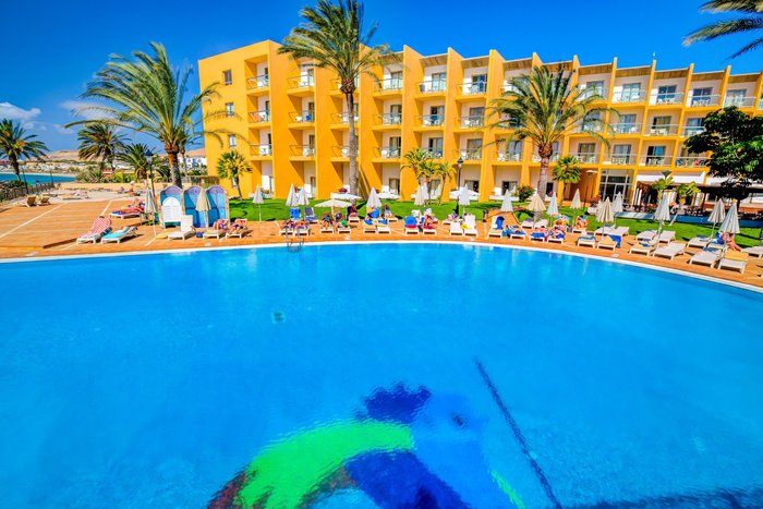 SBH Costa Calma Beach Resort Children Club: Pictures & Reviews ...