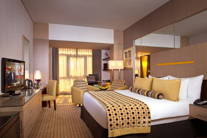 time grand plaza hotel dubai airport reviews