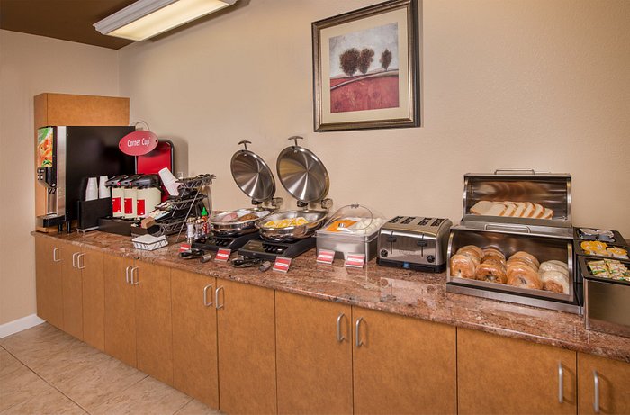 Does Towneplace Suites Have Free Breakfast  