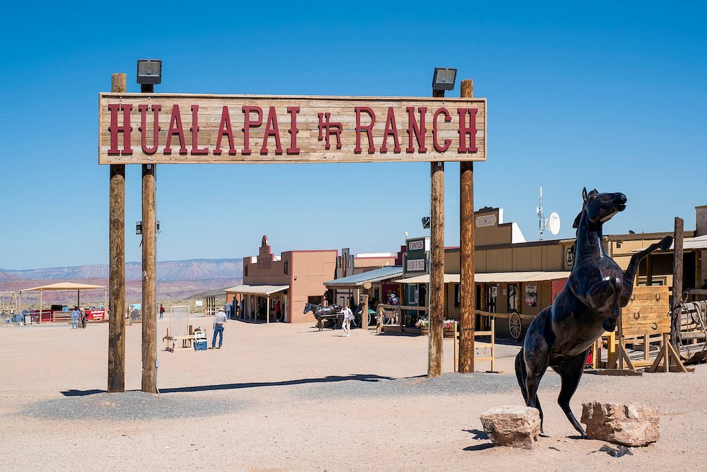 hualapai tourist attractions