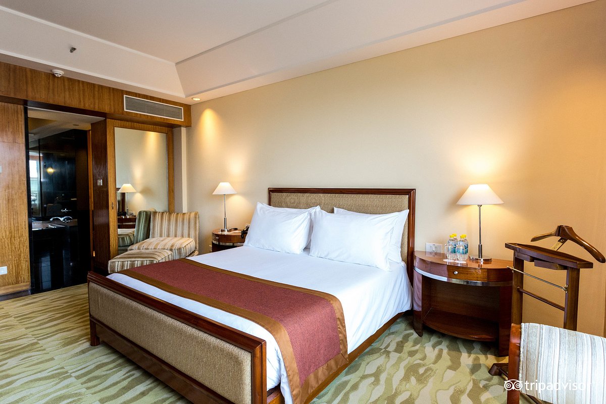 HOTEL SOUTHGATE (New Delhi) - Hotel Reviews, Photos, Rate Comparison -  Tripadvisor
