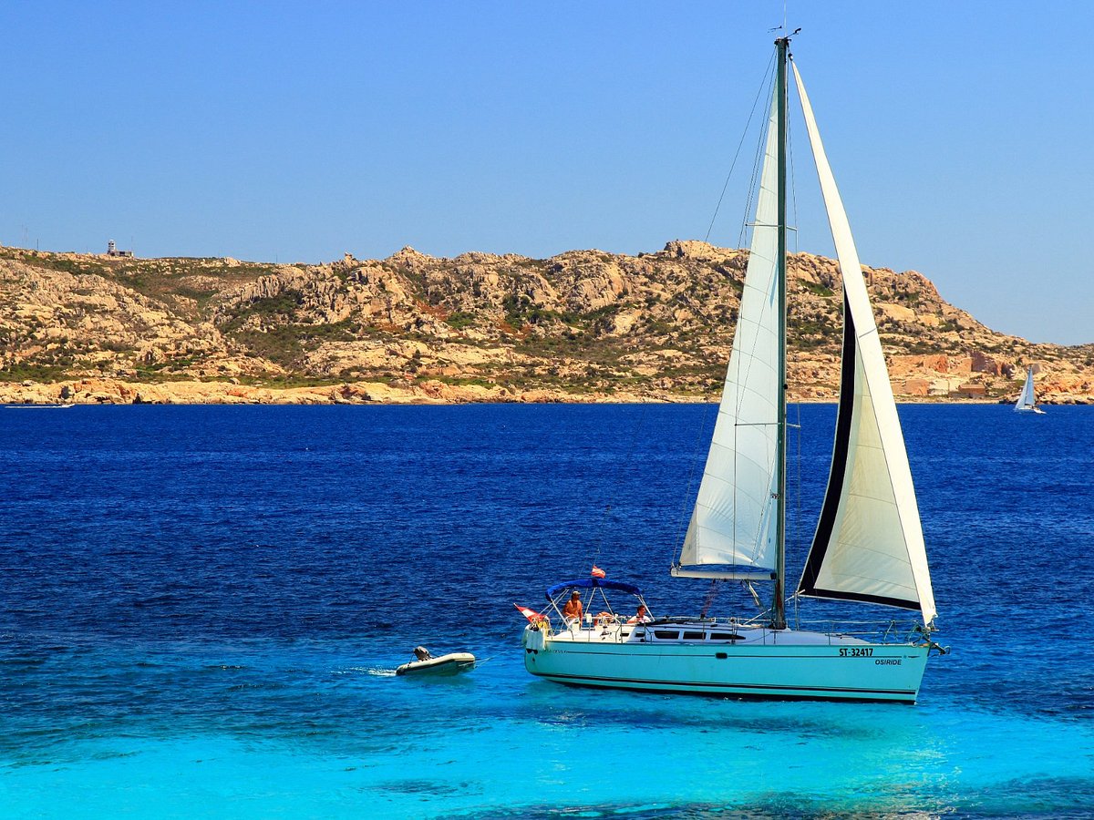 sardinia yacht tour