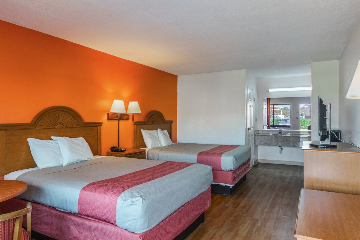 Motel 6 Rock Hill Rooms: Pictures & Reviews - Tripadvisor