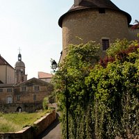 la Tour Guillaume de Saint-Amour