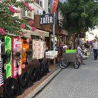 Mekan ve peynir tatlısı