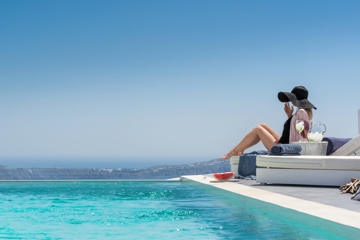 Mythical Blue Santorini Luxury Suites Pool: Pictures & Reviews ...