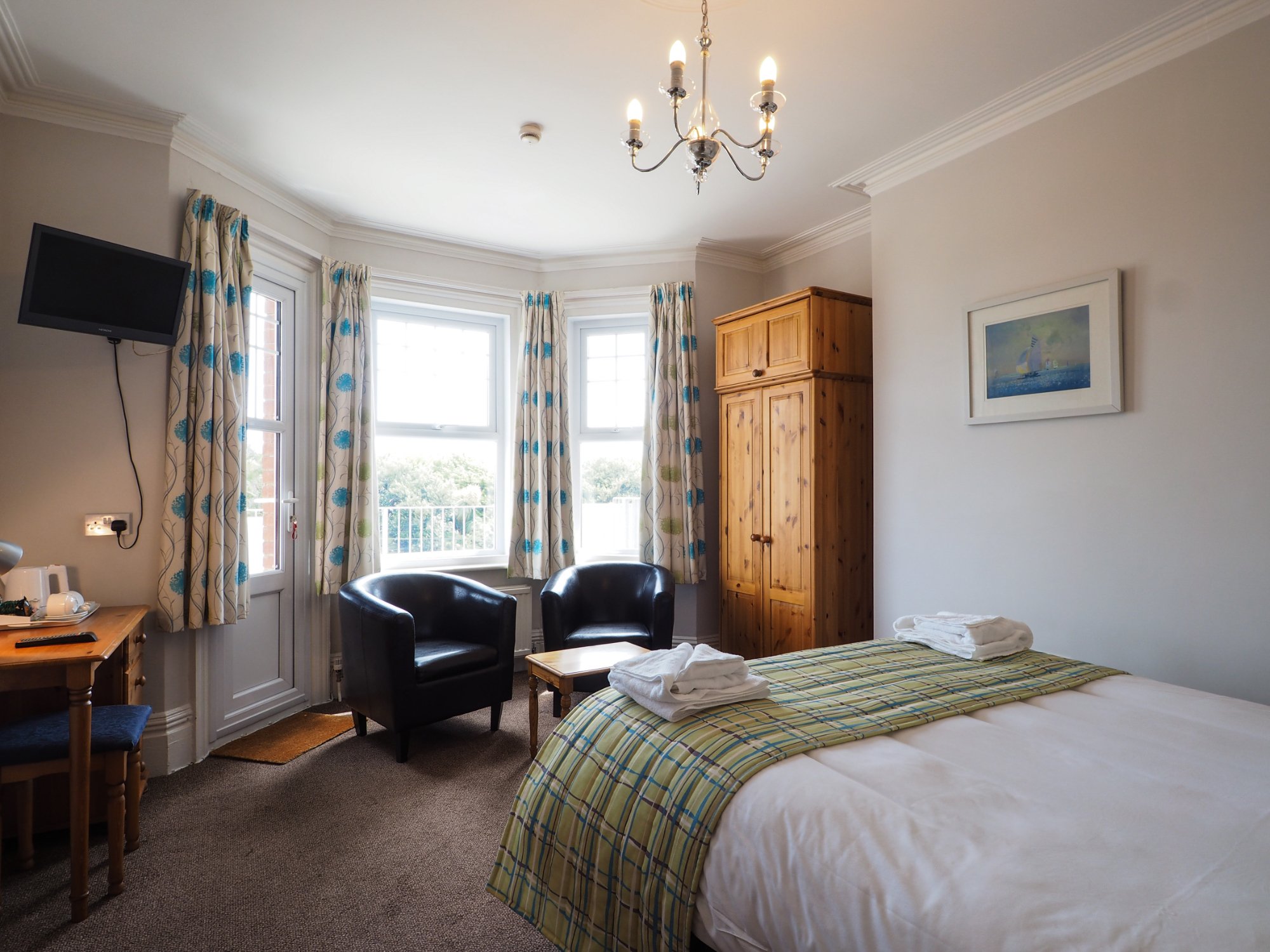 BY THE SEA BED AND BREAKFAST (Eastbourne, Inglaterra): Opiniones Y Precios