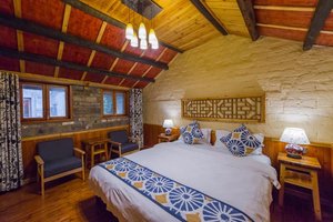 Room & Suite