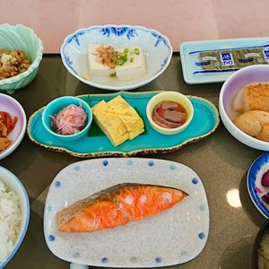 朝食