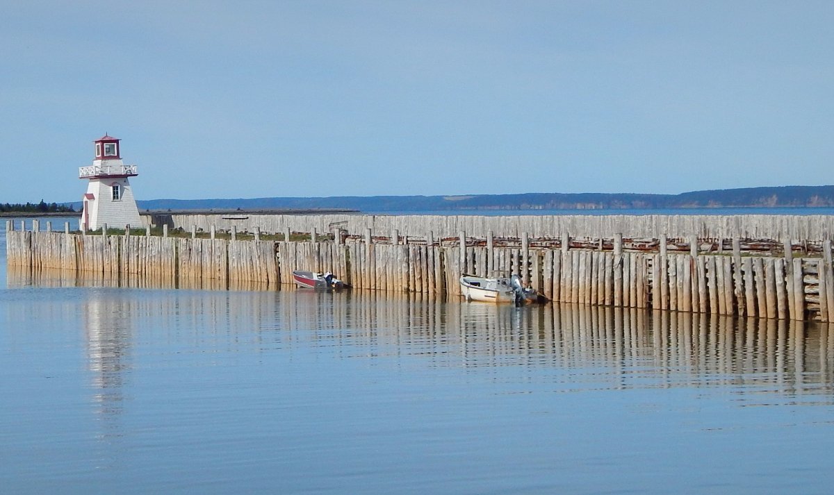 BELLIVEAU COVE LIGHTHOUSE (Belliveaus Cove) Tutto quello che c'è da sapere