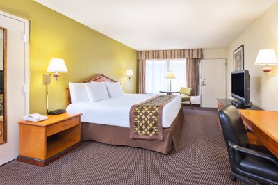 Hotel photo 10 of Ramada by Wyndham Pikesville/Baltimore North.