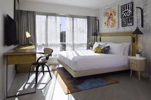 Room & Suite
