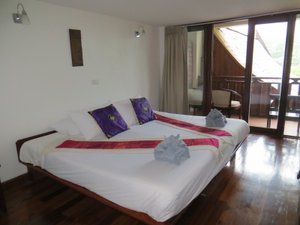 Room & Suite