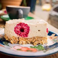 Raw Raspberry Cheesecake