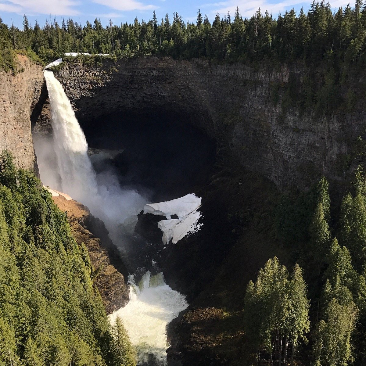 helmcken-falls-clearwater-all-you-need-to-know-before-you-go