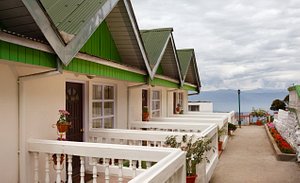 Sterling Darjeeling in Darjeeling, image may contain: Resort, Hotel, Waterfront, Balcony
