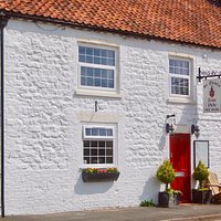 St Quintin Arms, Harpham