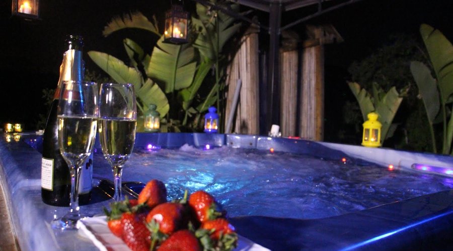 Outdoor Spa 